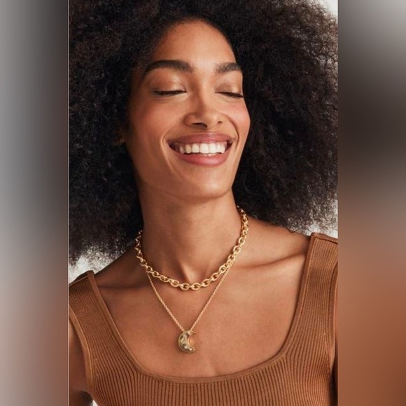 Madewell Metallic Celestial Moon Crystal Layered Pendant Necklace Gold NWT 48$ - Picture 3 of 7